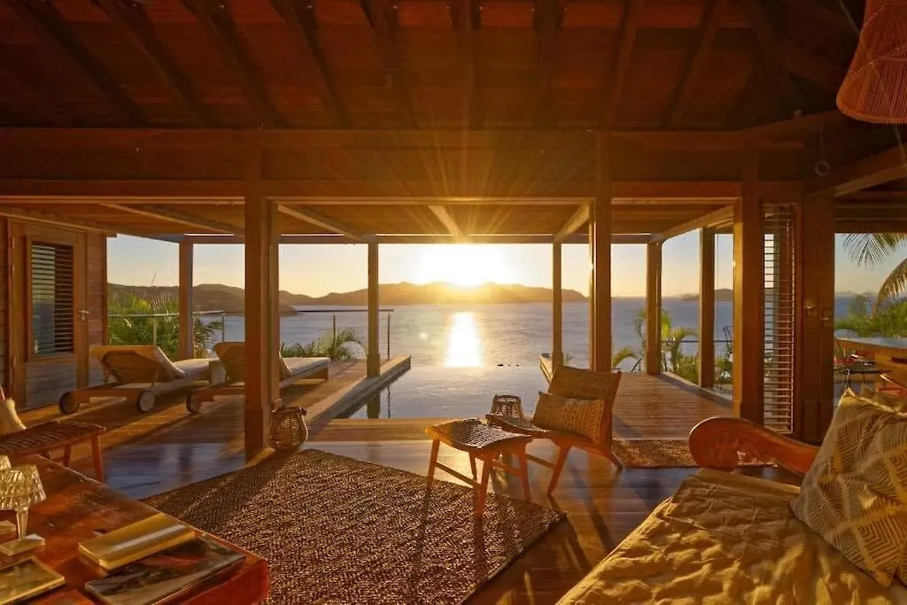 Sunset Rays Villa With Balinese Style In Pointe Milou St. Barthelemy